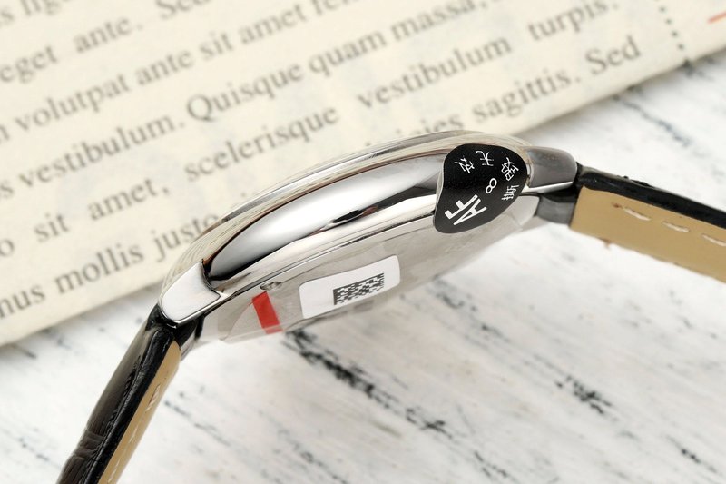 까르띠에 발롱블루 28mm 쿼츠 시계 001-187683