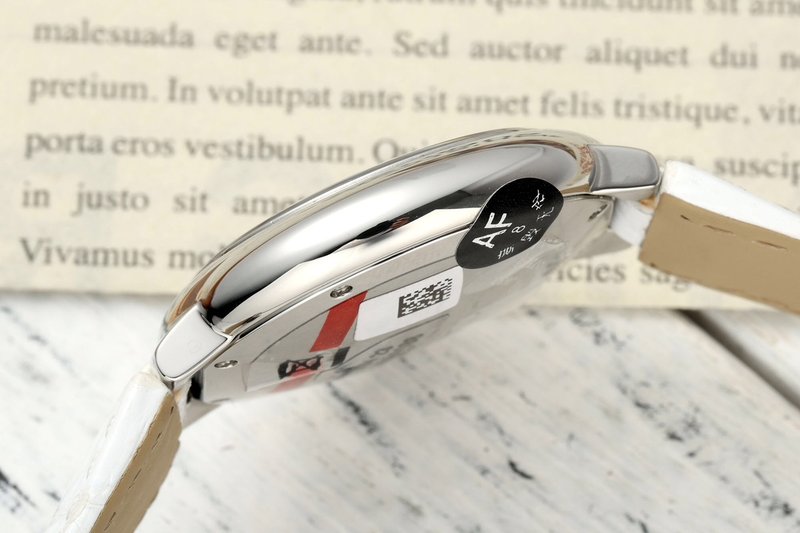 까르띠에 발롱블루 33mm 쿼츠 시계 001-187684
