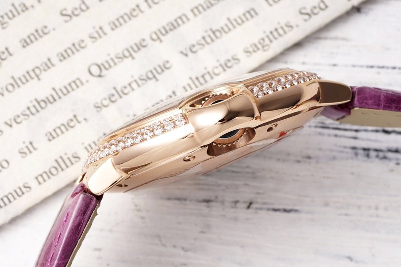 까르띠에 발롱 블루 33mm 스테인리스 스틸 시계 001-187723
