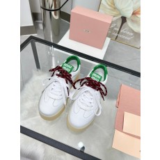 미우미우 가죽 캐주얼 화이트 스니커즈 001-188309