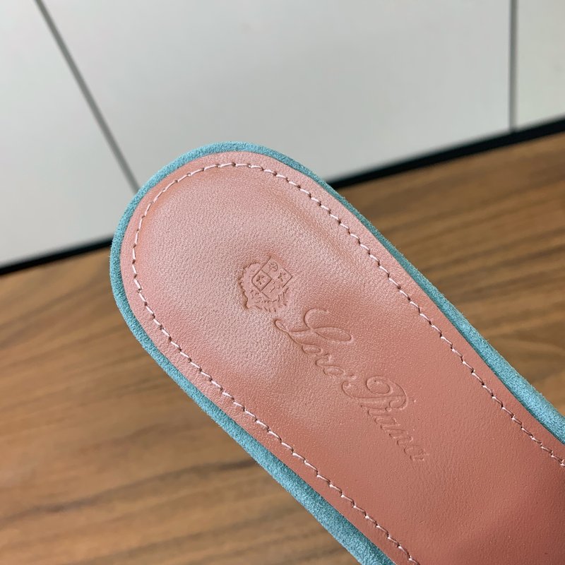 로로피아나 양피 미들힐 슬리퍼 001-188399