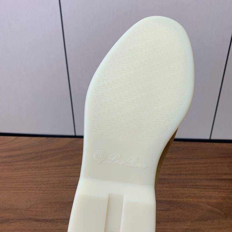 로로 피아나 남성 스무스 로퍼 001-188528