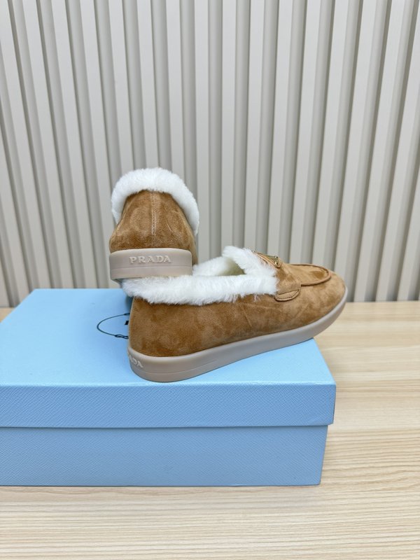 프라다 가을 겨울 울 칼라 로퍼 001-188570