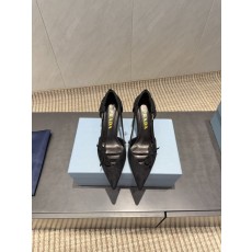 프라다 뾰족한 발가락 캐시미어 펌프스 001-188755
