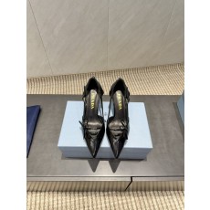 프라다 뾰족한 발가락 페이던트 펌프스 001-188757