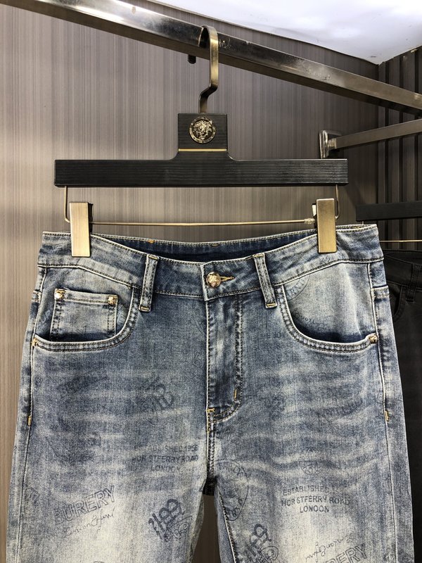 버버리 남성용 울트라 소프트 워시 데님 팬츠 001-189248