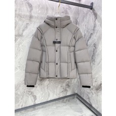 발렌시아가 하이데크 매트 후드 다운 재킷 001-189372
