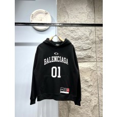 발렌시아가 01 프린팅 후드 티셔츠 001-189454