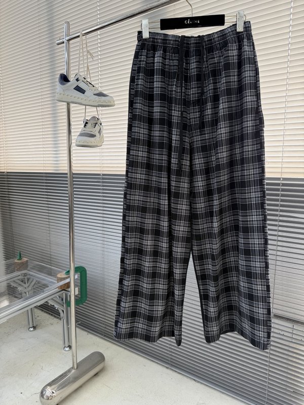 발렌시아가 앞뒤 패치워크 체크 팬츠 001-189476