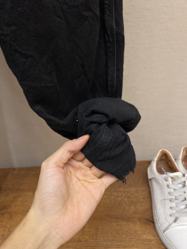 발렌시아가 워싱 빈티지 홀 스트레이트 핏 데님 팬츠 001-189501