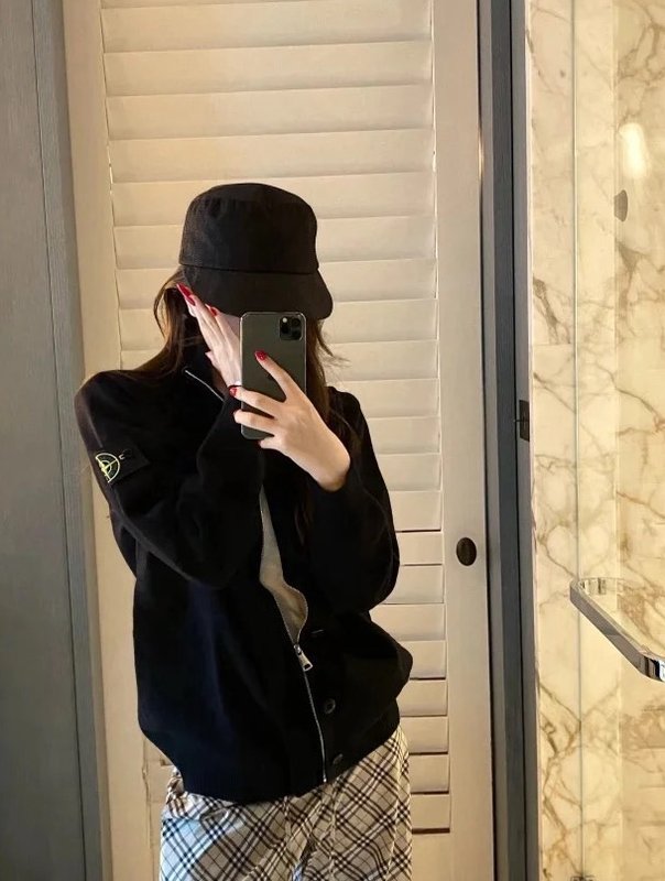 스톤아일랜드 니트 울 혼방 가디건 아우터 001-189633