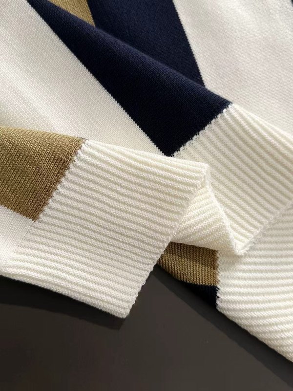 스톤아일랜드 레트로 컬러블록 세로 줄무늬 하프 집업 폴 001-189643