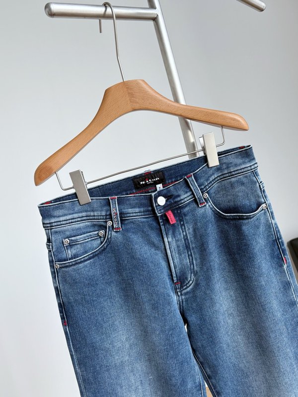 Kiton 라이트블루 하이엔드 데님 워시 진 001-189869