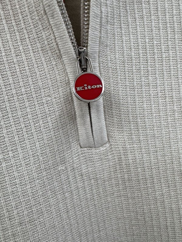 Kiton 고급 비즈니스 울 블렌드 니트 001-189944