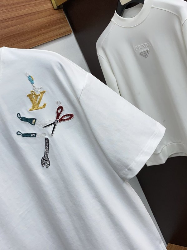 루이비통 남성 순면 라운드넥 반팔 티셔츠 001-190012