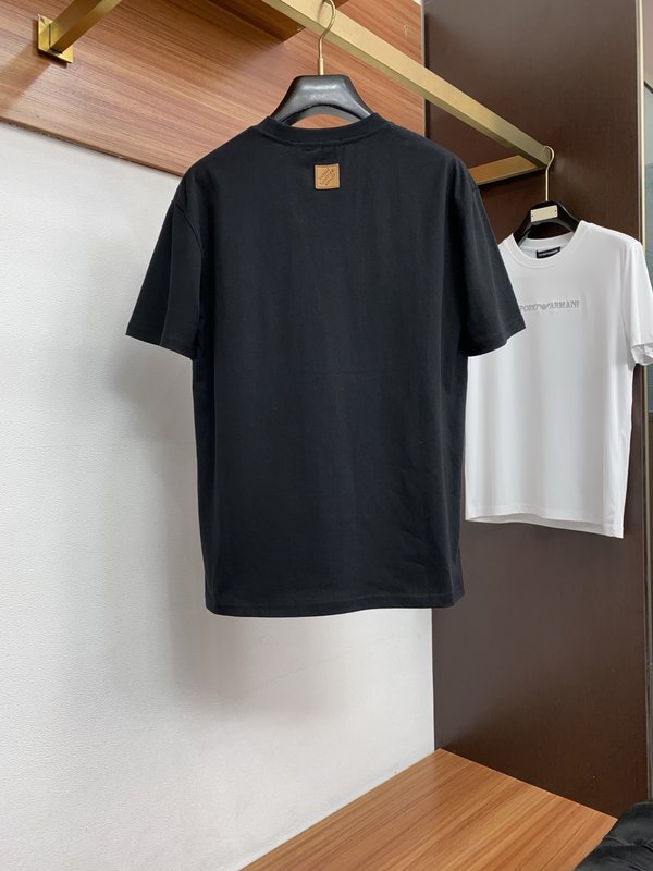 루이비통 남성 순면 라운드넥 반팔 티셔츠 001-190042