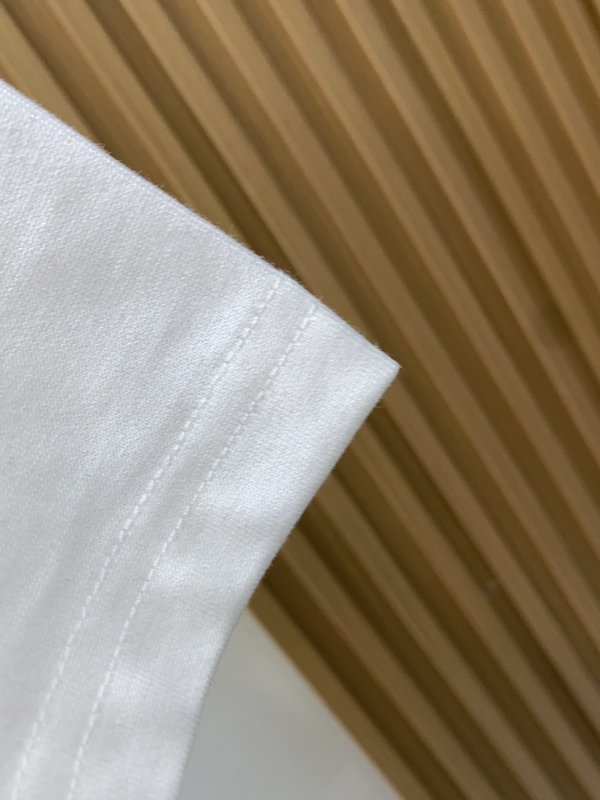 루이비통 남성 순면 라운드넥 반팔 티셔츠 001-190078