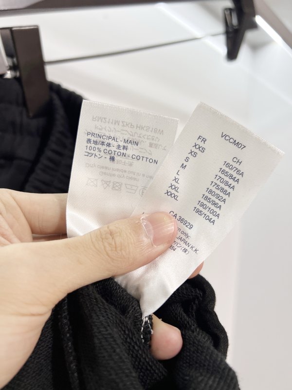 루이비통 클래식 자수 패치 캐주얼 반바지 001-190342