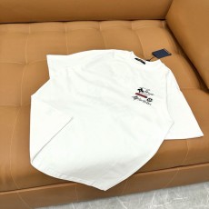 루이비통 자수 로고 반팔 티셔츠 001-190406