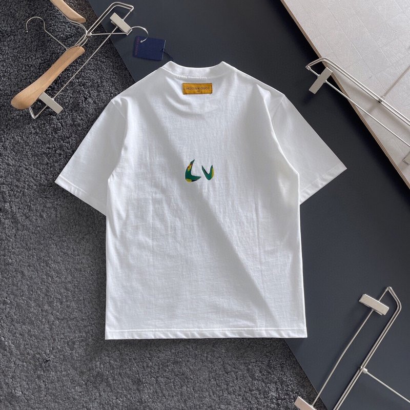 루이비통 남성 반팔 티셔츠 001-190431