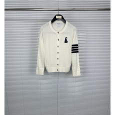 톰브라운 TB 대학풍 요트 자수 울 니트 가디건 001-190707