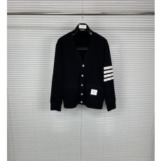 브라운 클래식 4 바 스트라이프 단추 카드건 001-190835