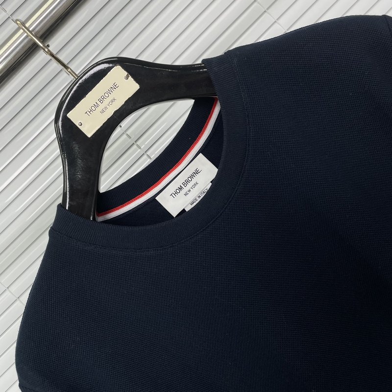 톰브라운 4 스트라이프 자카드 피케 반팔 티셔츠 001-190899