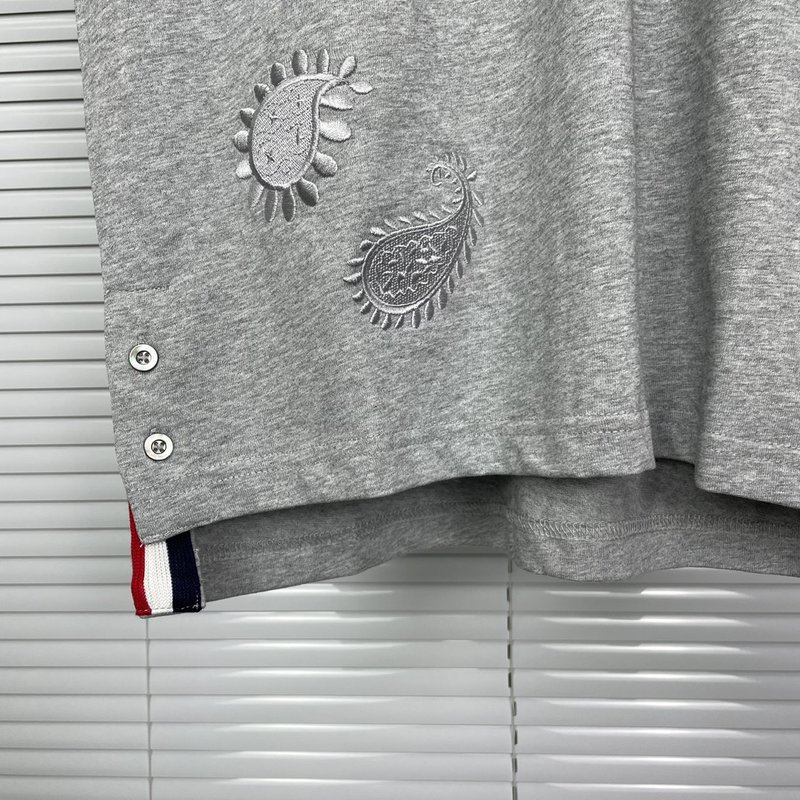 톰브라운 페이즐리 자수 칼라 반팔 셔츠 001-190952