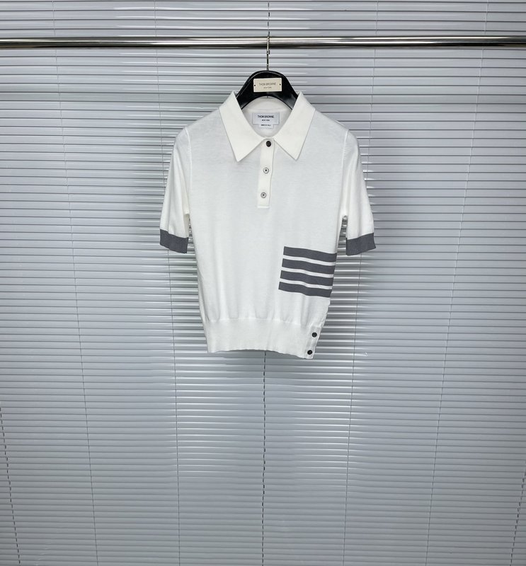 톰브라운 숏슬리브 폴로 셔츠 백 스틱피그 001-190985