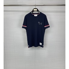 톰브라운 도그 자수 반팔 티셔츠 001-191049
