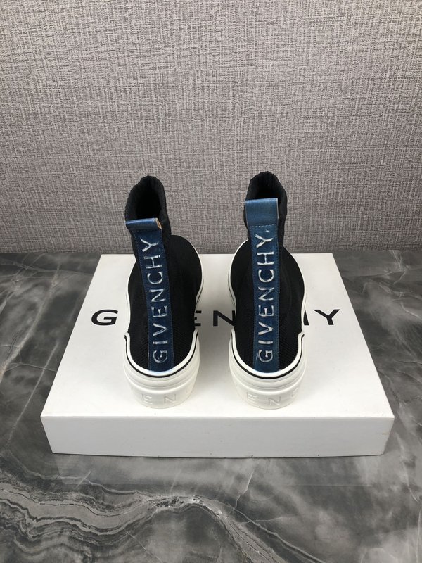 Givenchy P550 신제품 남성 부츠 001-191920