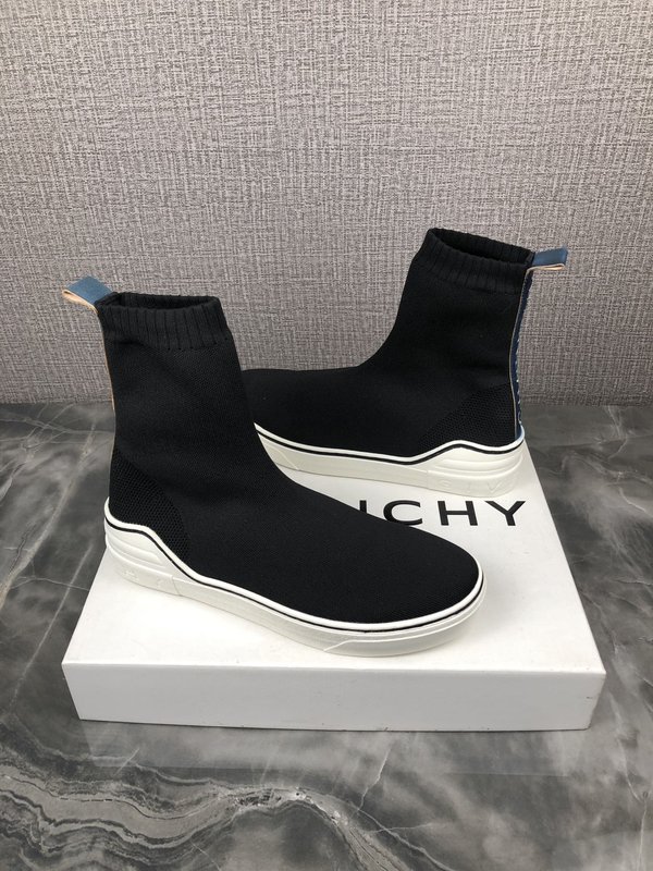 Givenchy P550 신제품 남성 부츠 001-191920