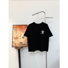 크롬하츠 레드 산스크리트 자수 반팔 티셔츠 001-192032