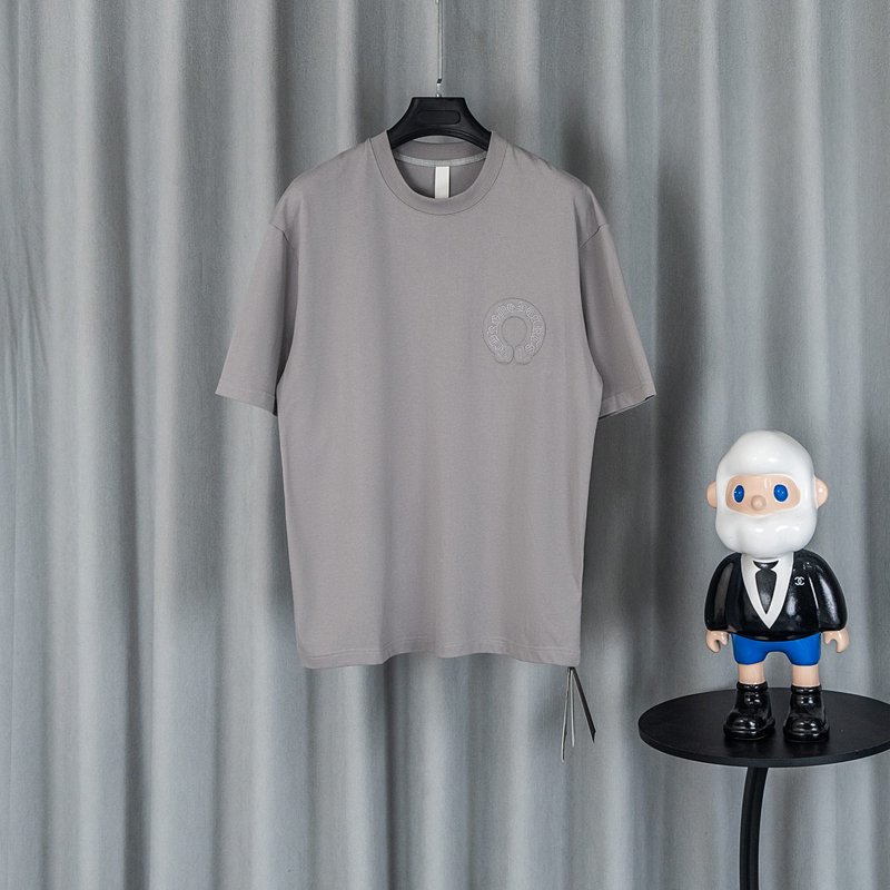 크롬하츠 26SS 봄여름 면 소재 루즈핏 티셔츠 001-192178