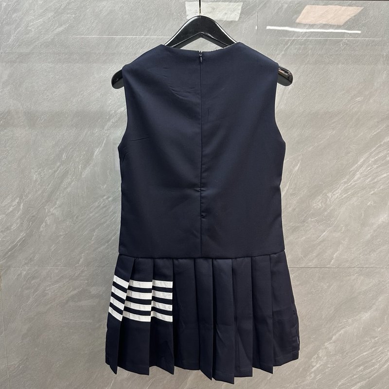 톰브라운 스트라이프 플리츠 원피스 001-192271