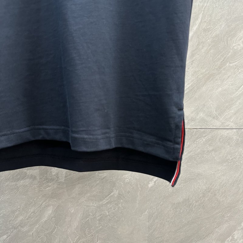 톰브라운 백 스트라이프 칼라 반팔 티셔츠 001-192286