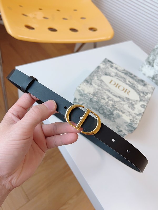 디올 DIOR 클래식 새들 벨트 블랙 골드 버클 001-192449