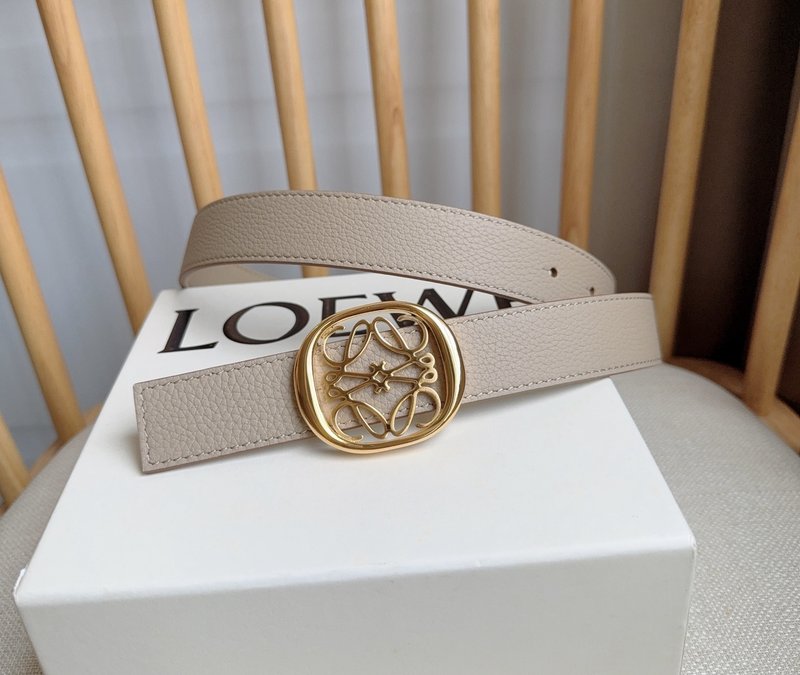 로에베 LOEWE 애너그램 핀 버클 벨트 001-192622