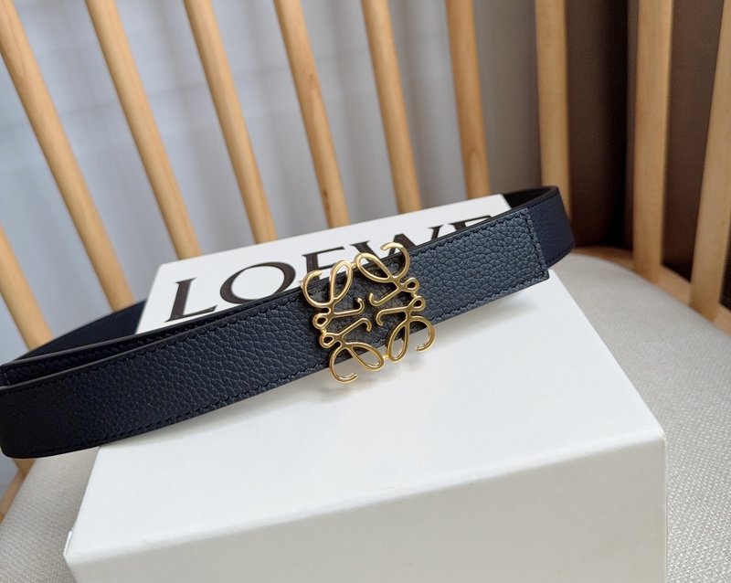 로에웨 LOEWE 그레인 가죽 핀 버클 벨트 001-192624