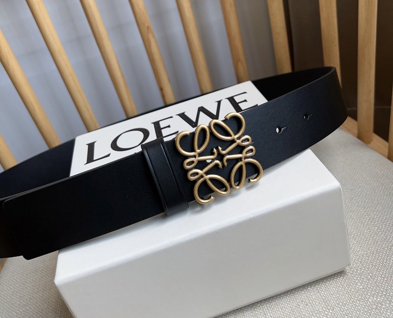 로에베 LOEWE 매끄러운 소 가죽 핀 버클 벨트 001-192632