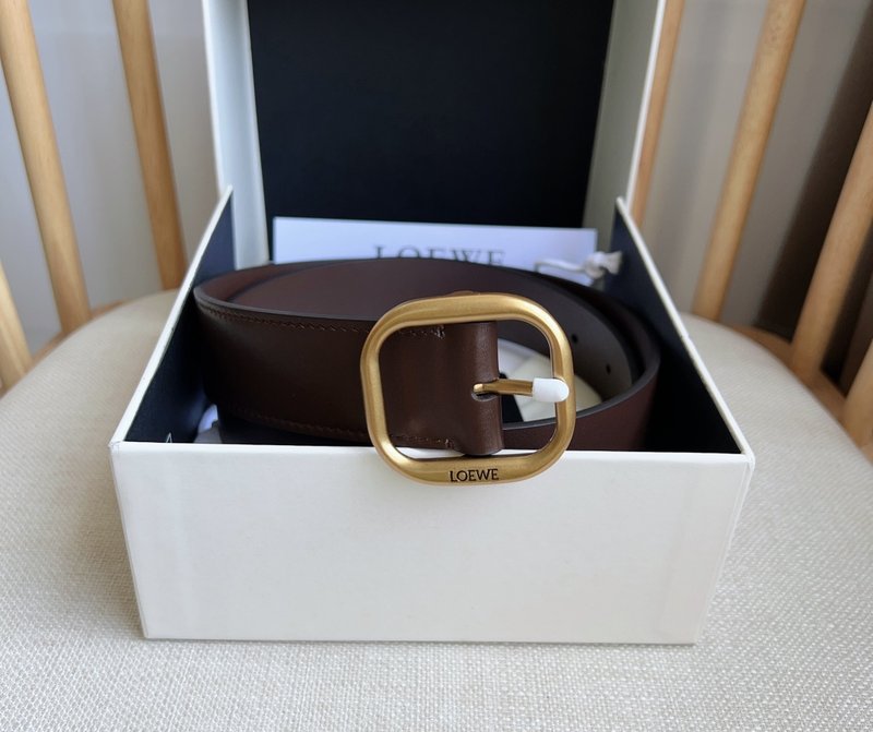 로에베 LOEWE 식혁 가죽 핀 버클 벨트 001-192640