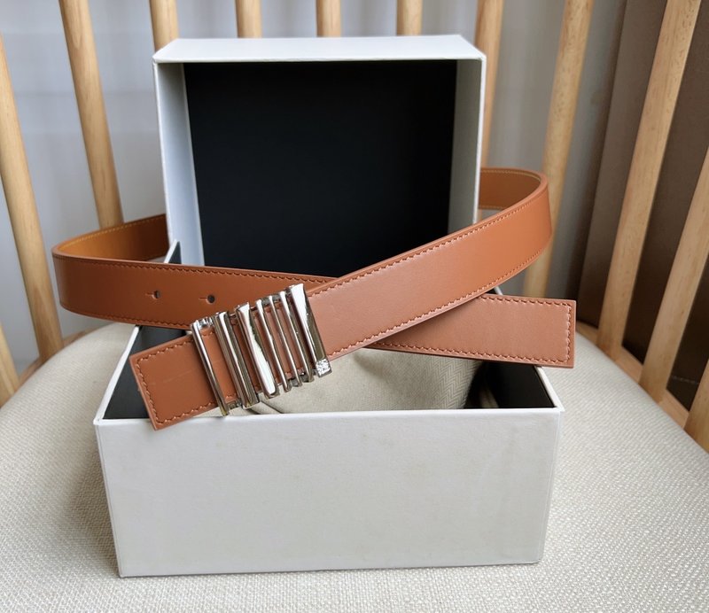 로에베 LOEWE 광택 소 가죽 기하학적 버클 벨트 001-192658