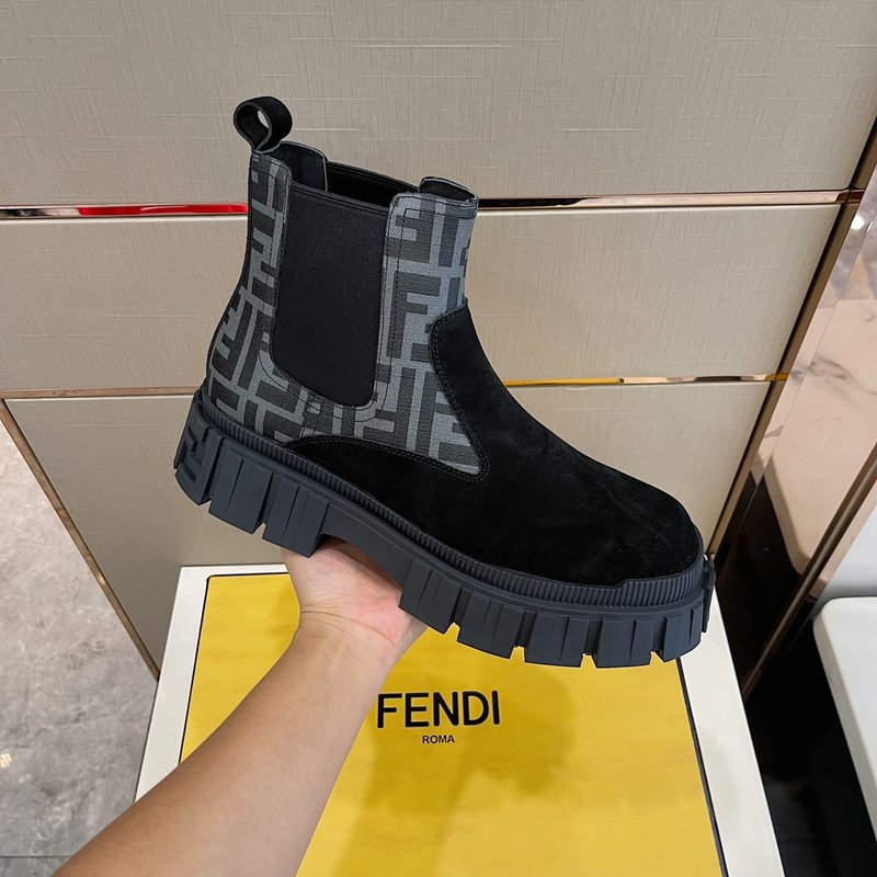펜디 FENDI 블랙 가죽 앵클 부츠 001-193398