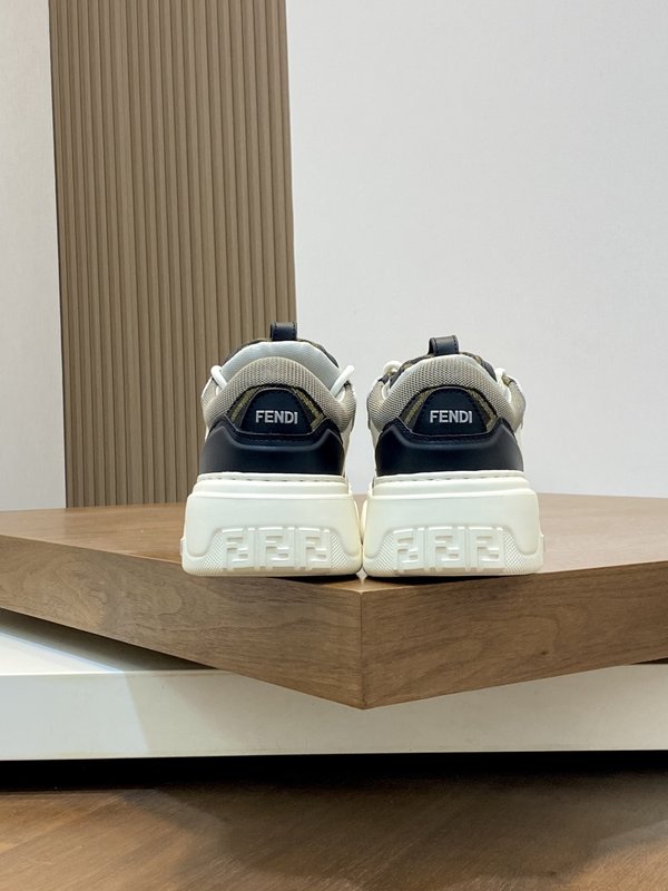 펜디 FENDI 메쉬 캐주얼 운동화 001-193413