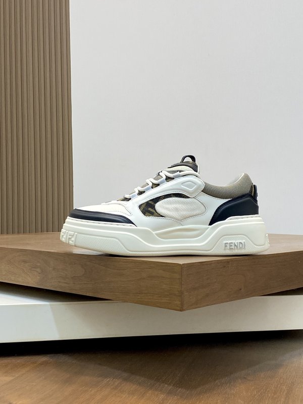펜디 FENDI 메쉬 캐주얼 운동화 001-193413