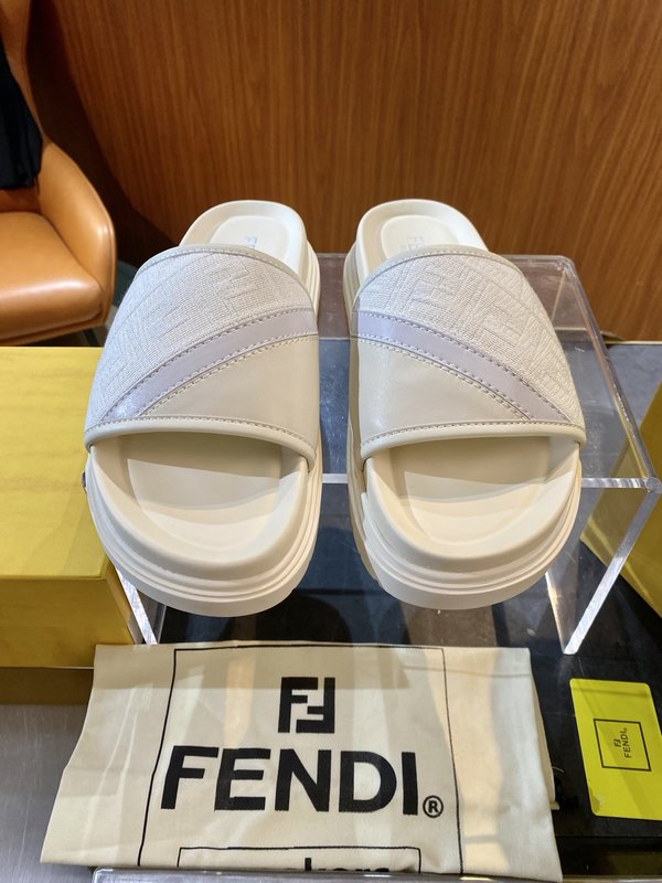 펜디 FENDI 남성용 FF 자카드 슬리퍼 샌들 001-193435