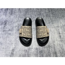 페디 FENDI 클래식 로고 슬리퍼 001-193454