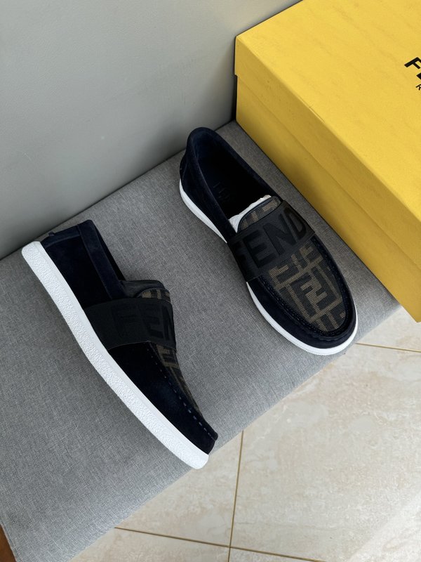펜디 FENDI 남성 캐주얼 가죽 로퍼 001-193511
