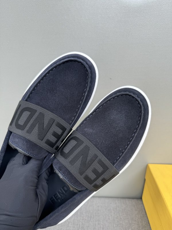 펜디 FENDI 수입 소 가죽 캐주얼 슈즈 001-193512