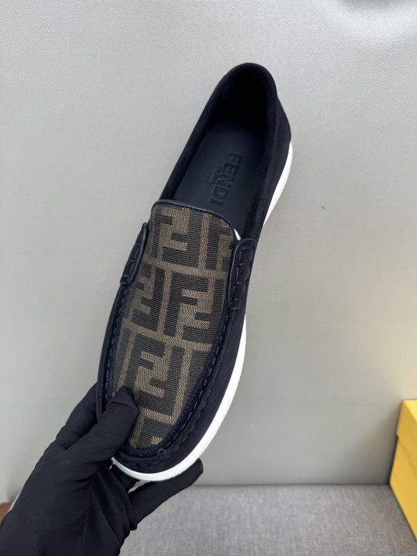 펜디 FENDI 남성 캐주얼 가죽 로퍼 001-193513